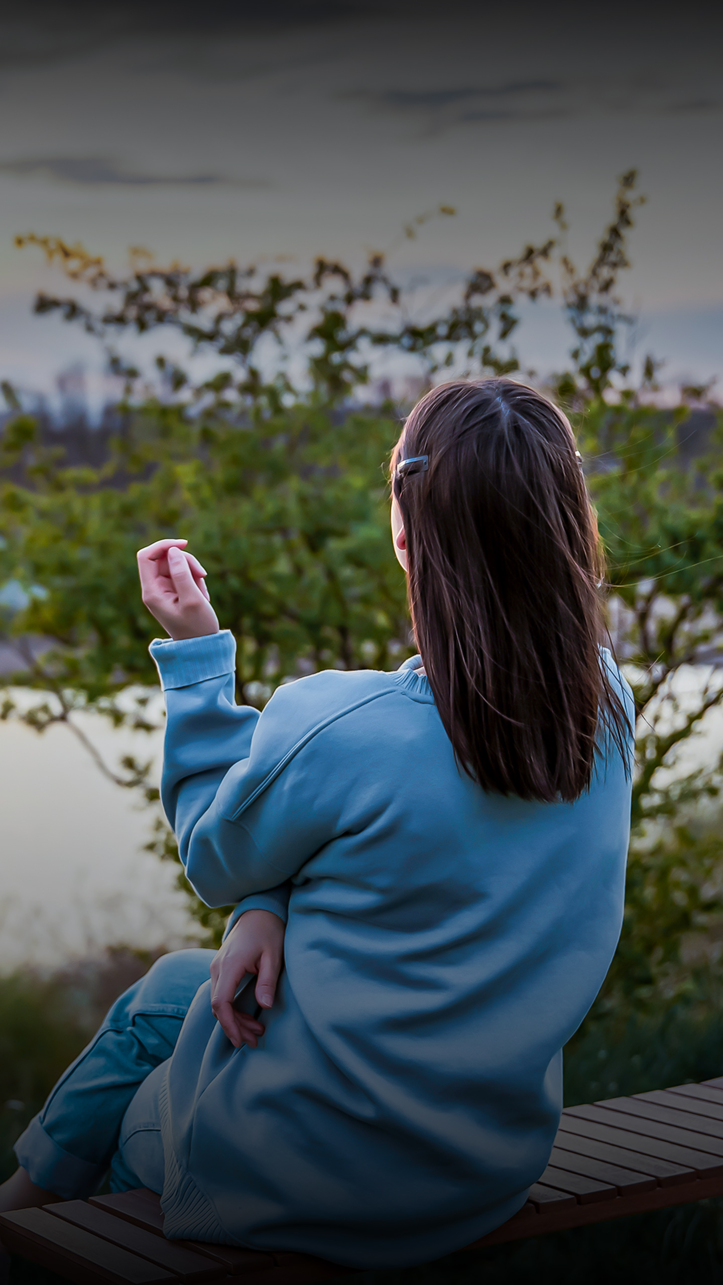 O que significa ensaiar conversas sozinho antes de falar com alguém, segundo a psicologia