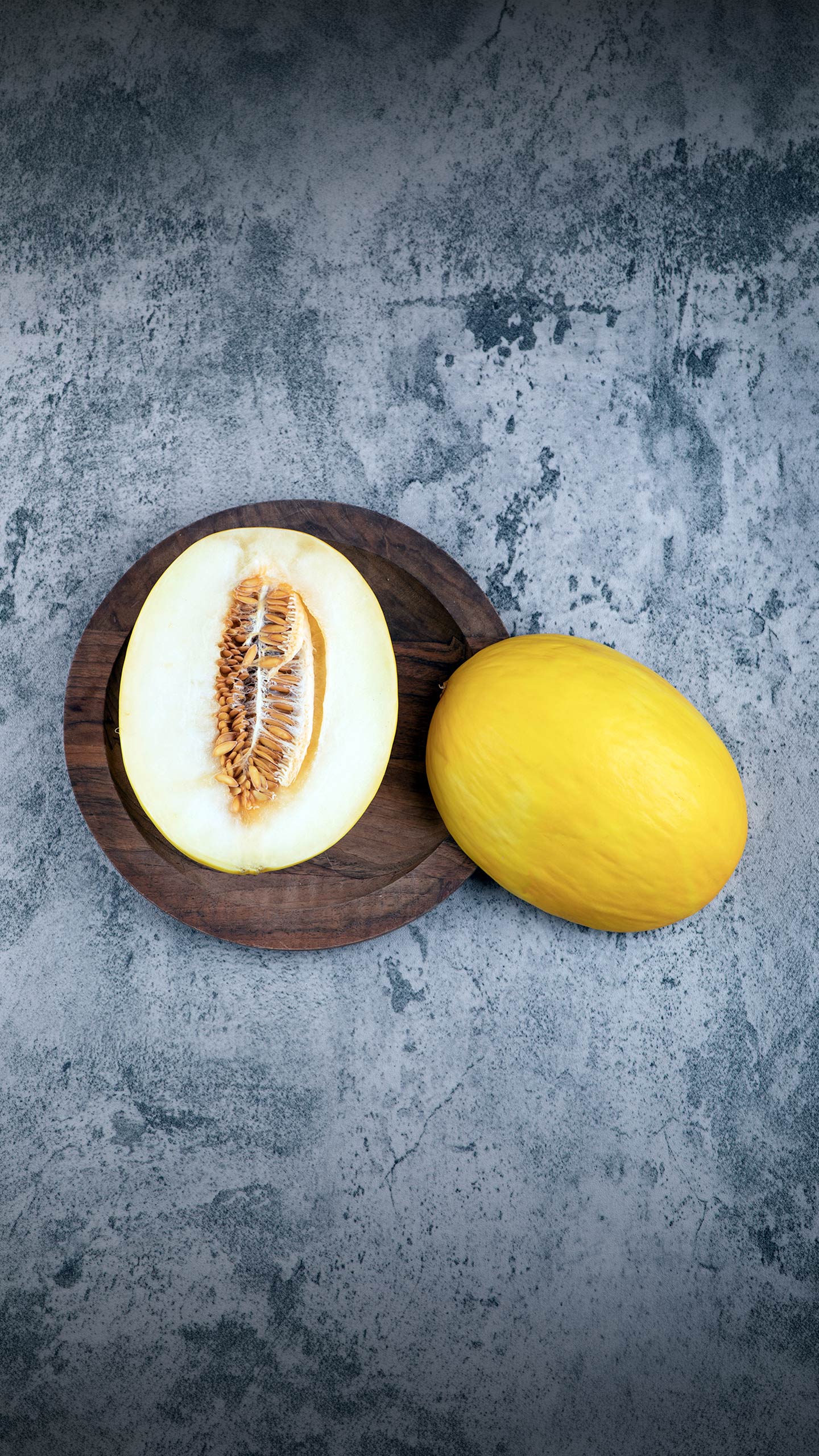 Experimente comer o melão deste jeito: você estava consumindo de forma errada e jogando os nutrientes fora até agora