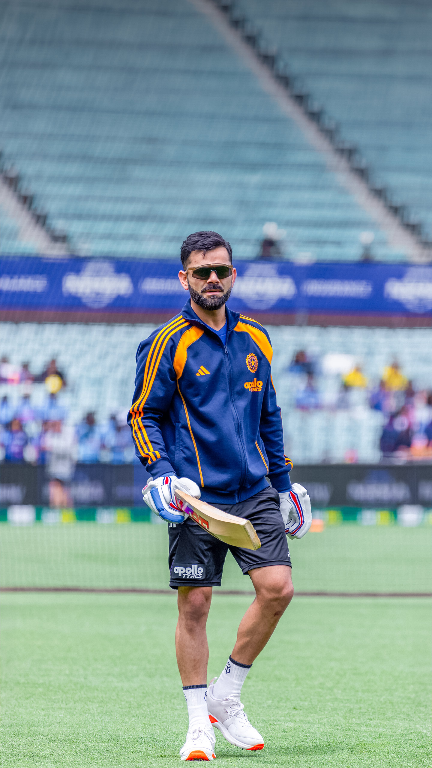 Virat Kohli seems to ignore head coach Gautam Gambhir during practice session; visuals viral