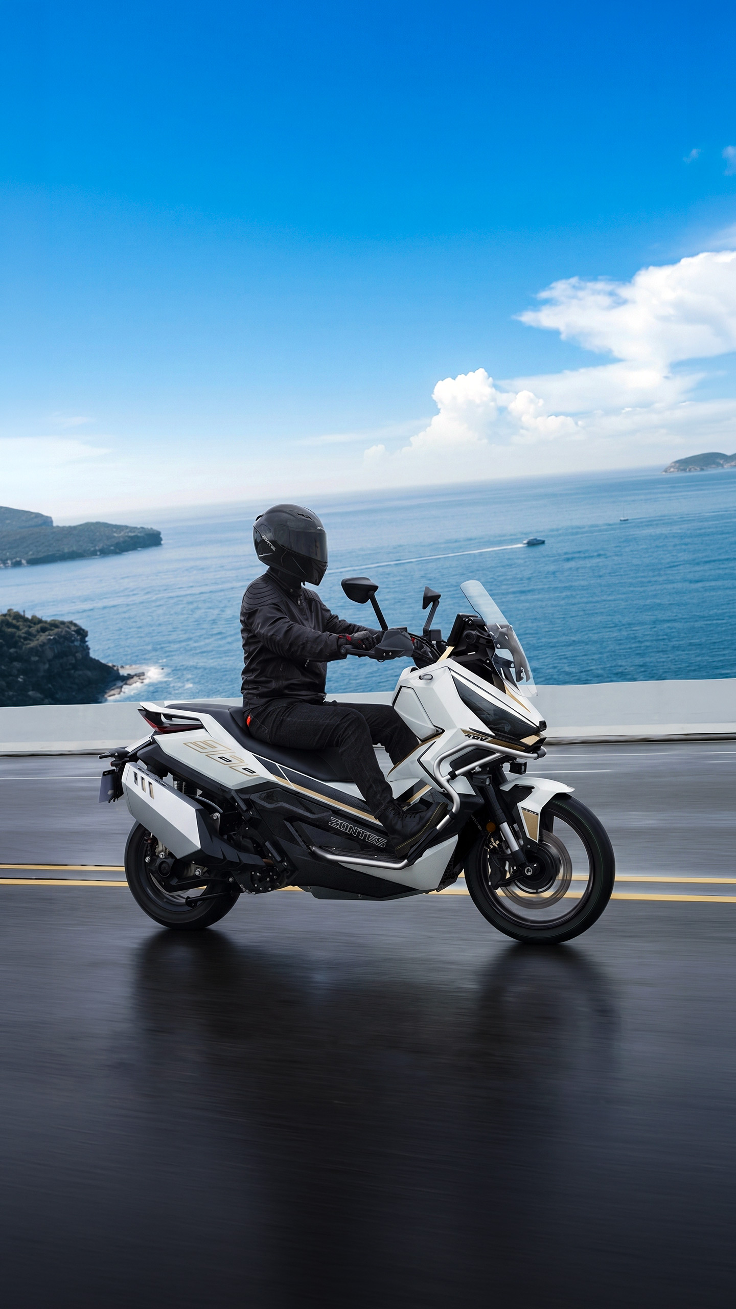 Scooter urbana e aventureira Zontes 368G chega ao Brasil