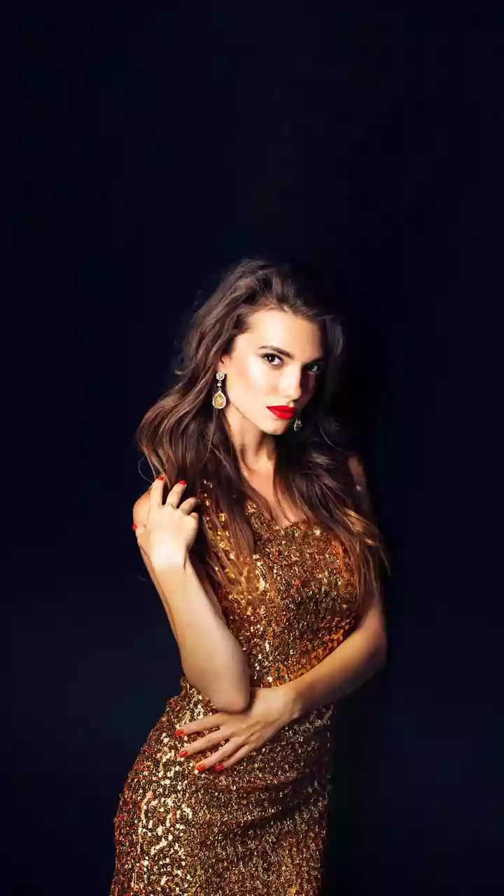 How To Create Versatile Festive Makeup Looks For Day Events And Evening Parties