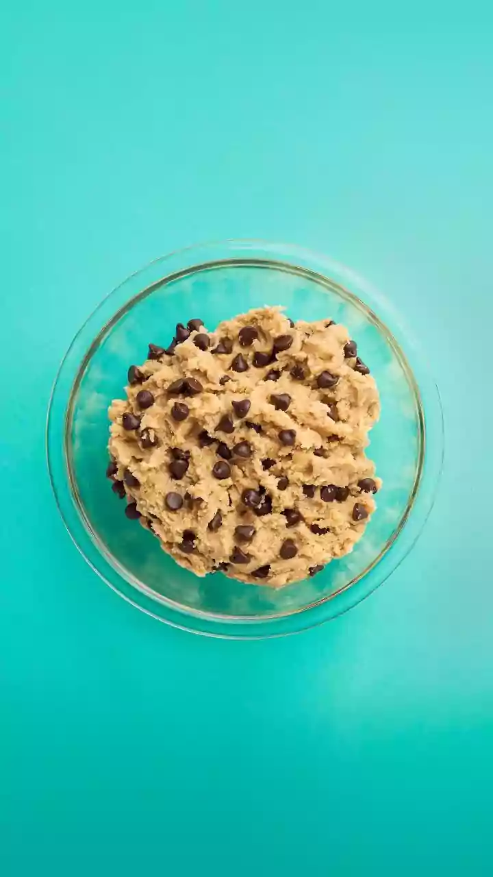 Com estes seis ingredientes, você consegue uma mistura para cookie no pote e levar para qualquer lugar