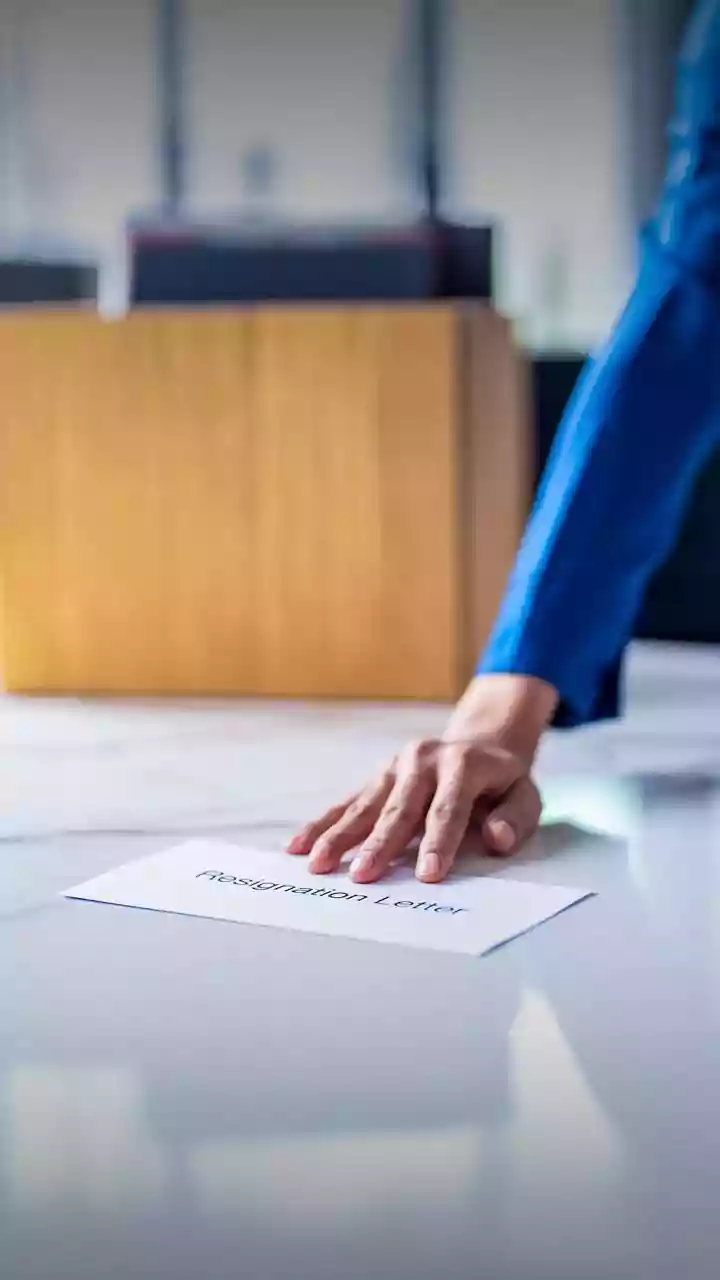 Practical Hacks For Setting Out-Of-Office Messages On Weekends To Guarantee Full Rest