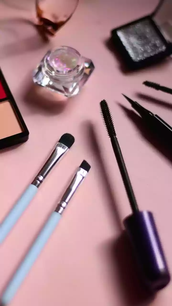 Midday heat melts makeup—small tweaks can help it stay longer