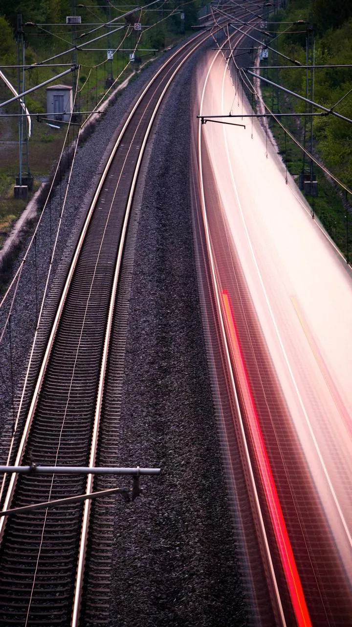 India to build 4,000km of high-speed rail lines