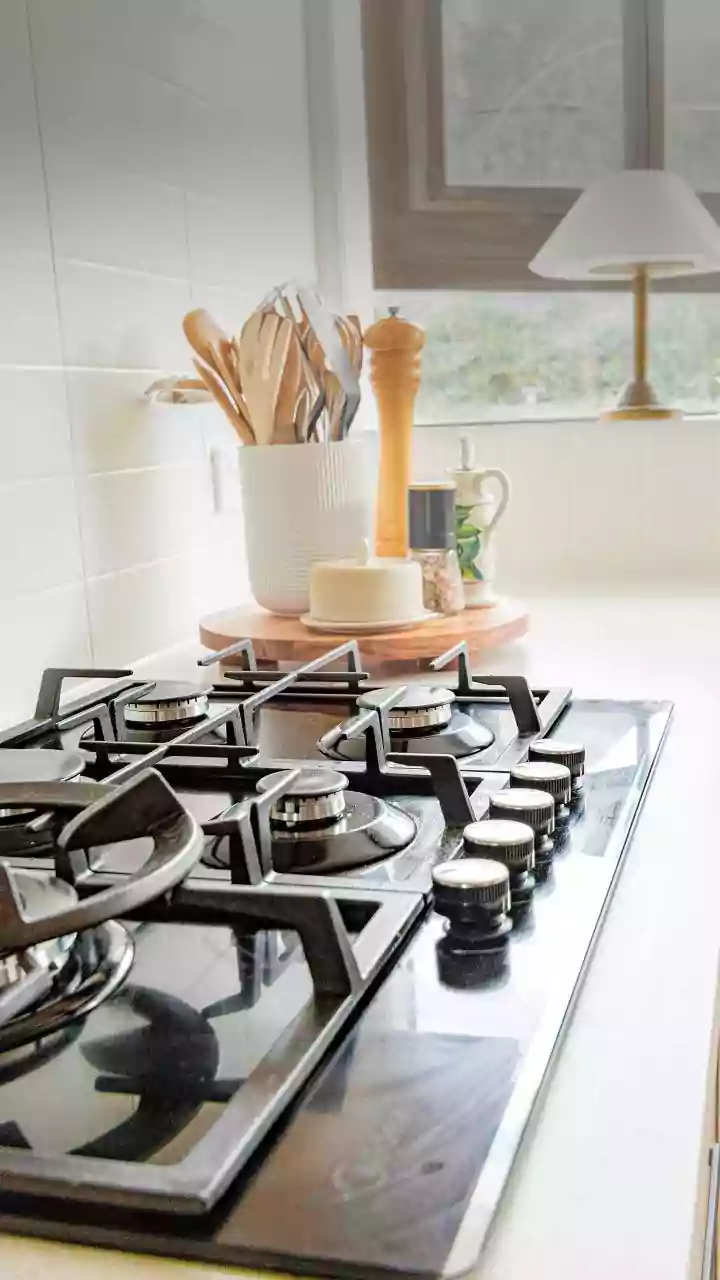 Smart Electric Pressure Cookers: Rice, Dal & Curry Made Easy!