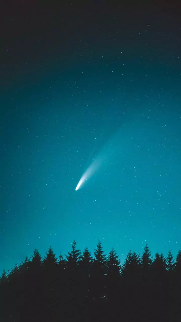 That 'alien spacecraft' is just a comet