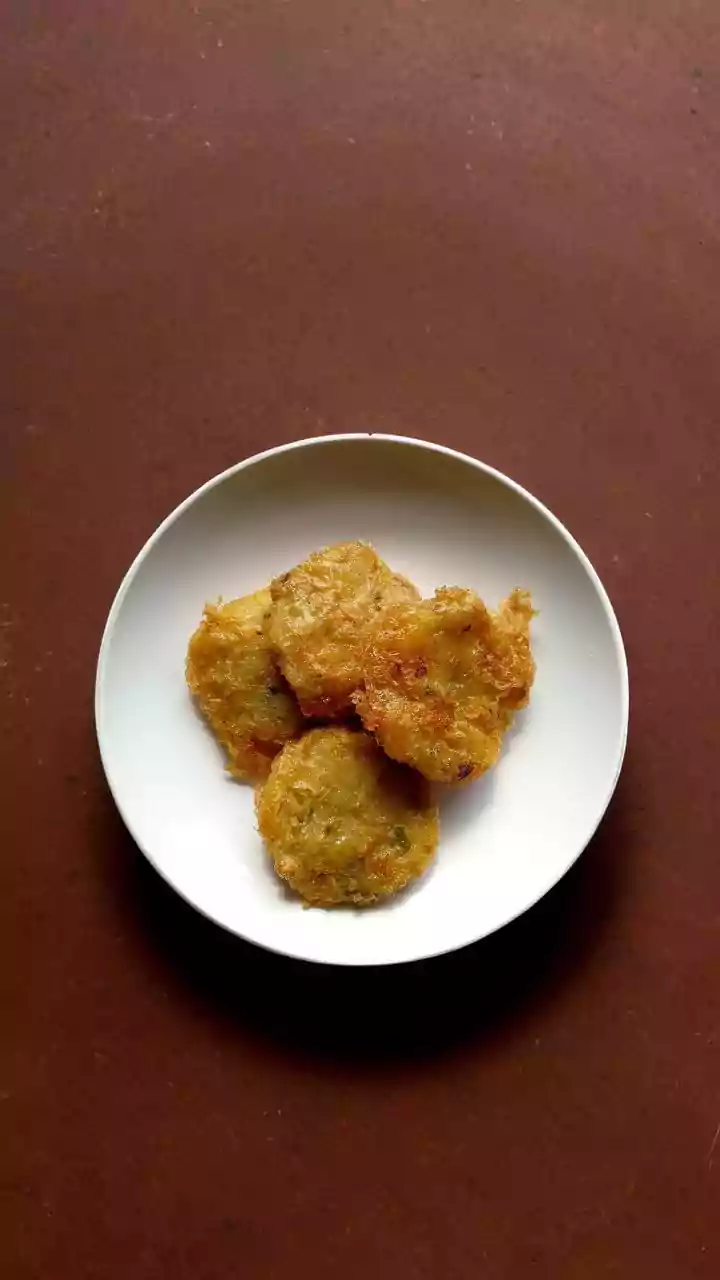 How To Recreate Street-Style Crunchy Pakoras In An Air-Fryer With Minimal Oil