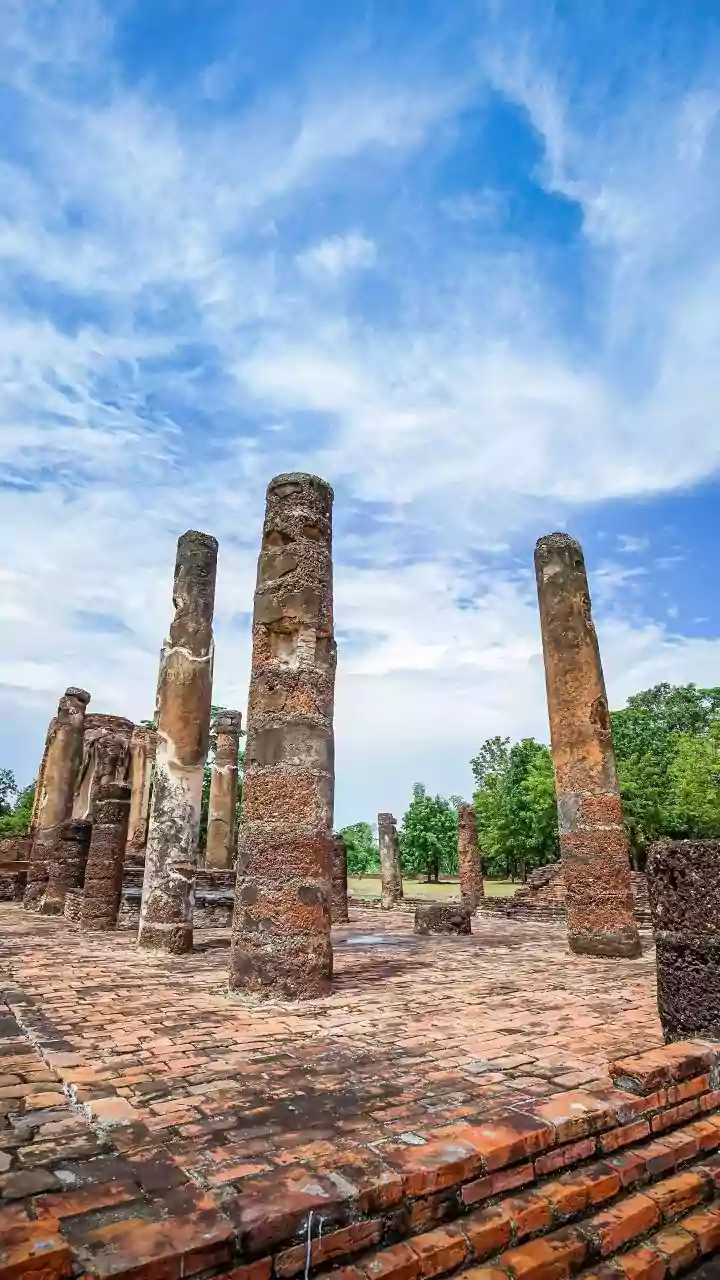 How Weekend Travelers From Kolkata Discover Ancient Terracotta Architecture In Historic Bishnupur Town