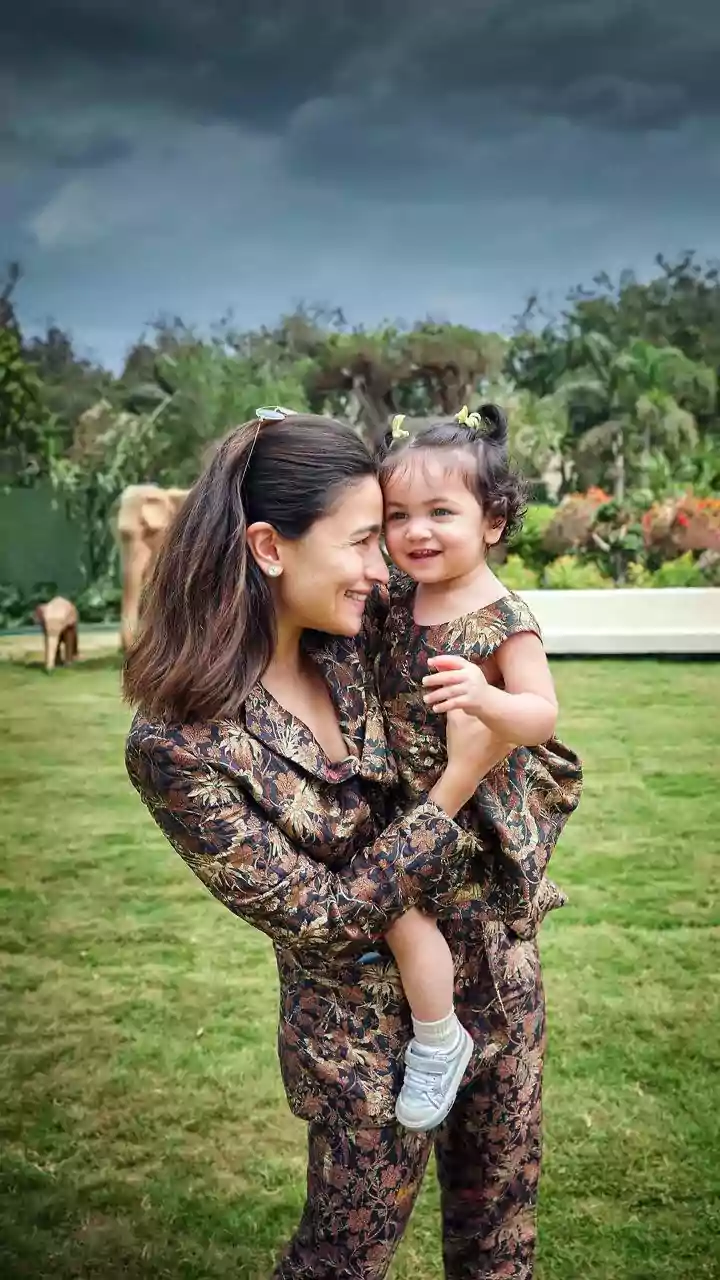 Learn From Raha! Sadhguru Gives Alia Bhatt Unexpected Parenting Advice, Says 'Worried Parents Are Not Good Parents'