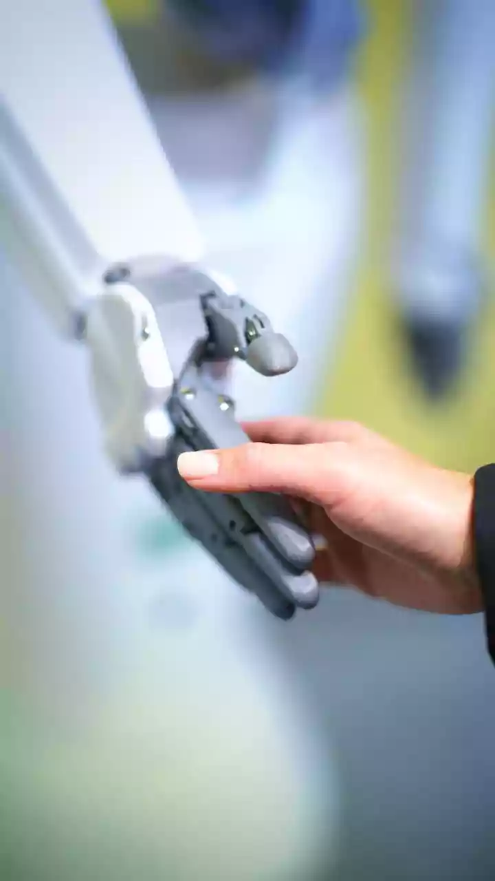 Precision in Motion: How Robotic Knee Surgery is Changing Lives