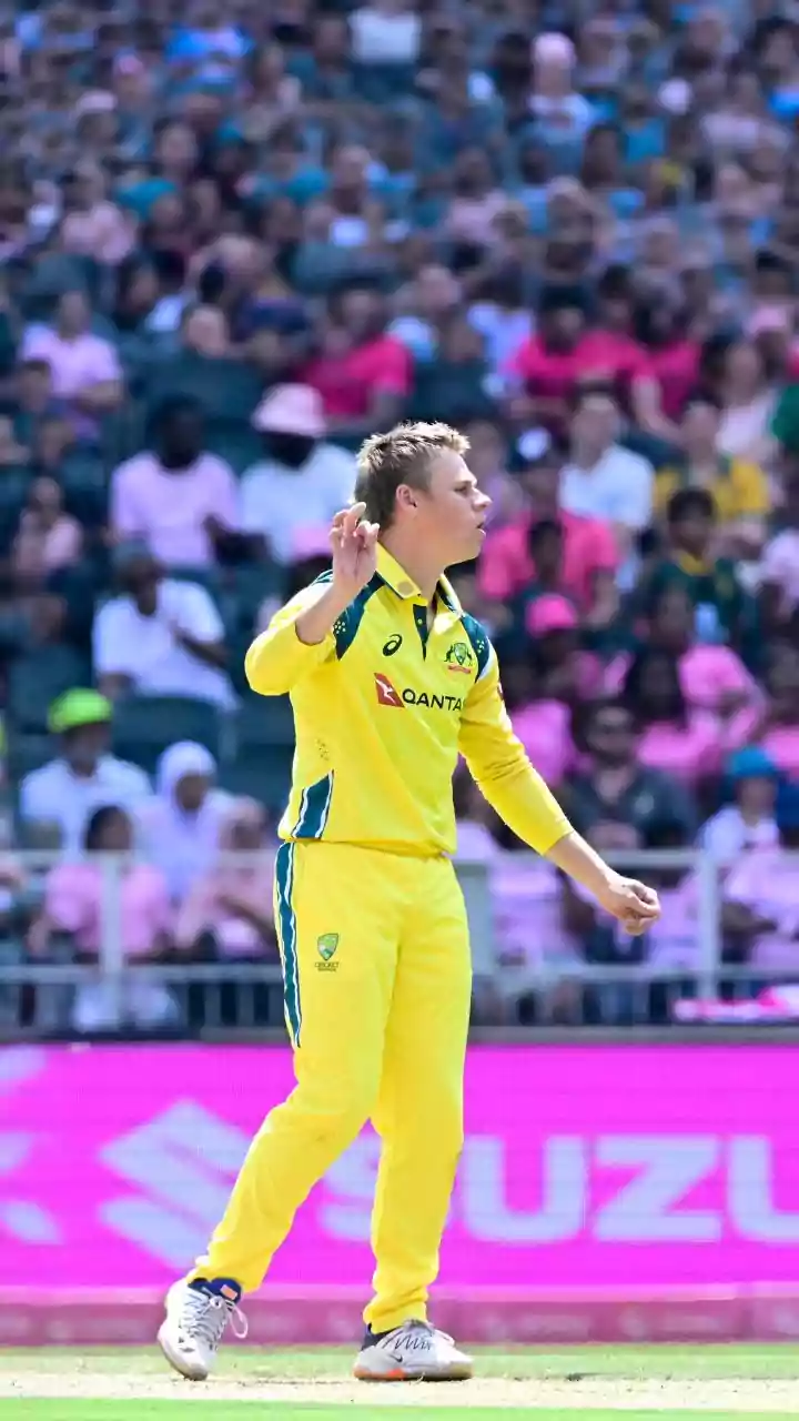 WATCH: Cooper Connolly pulls off stunning one-handed catch to dismiss Aiden Markram for golden duck