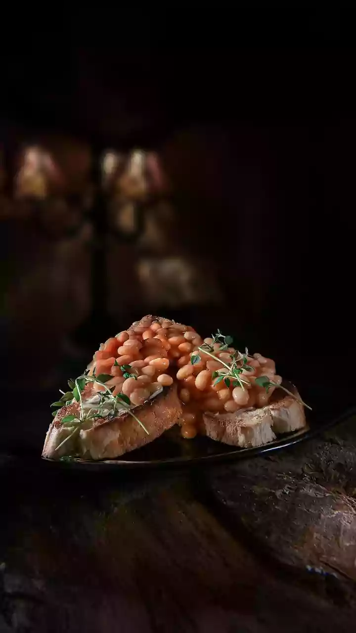 Quick fix: Kidney bean salsa toast