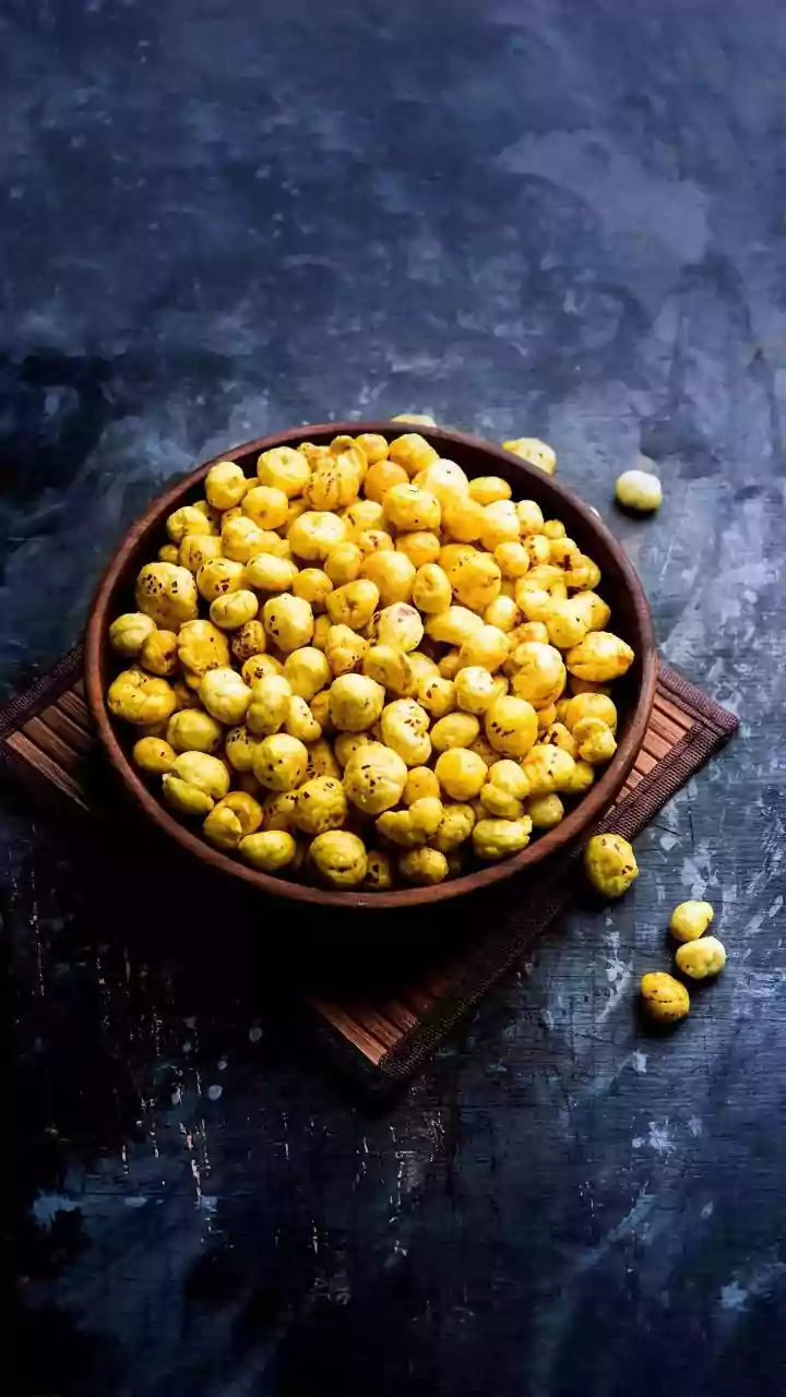 Make This 5 Minute Crispy Peri Peri Makhana Chaat