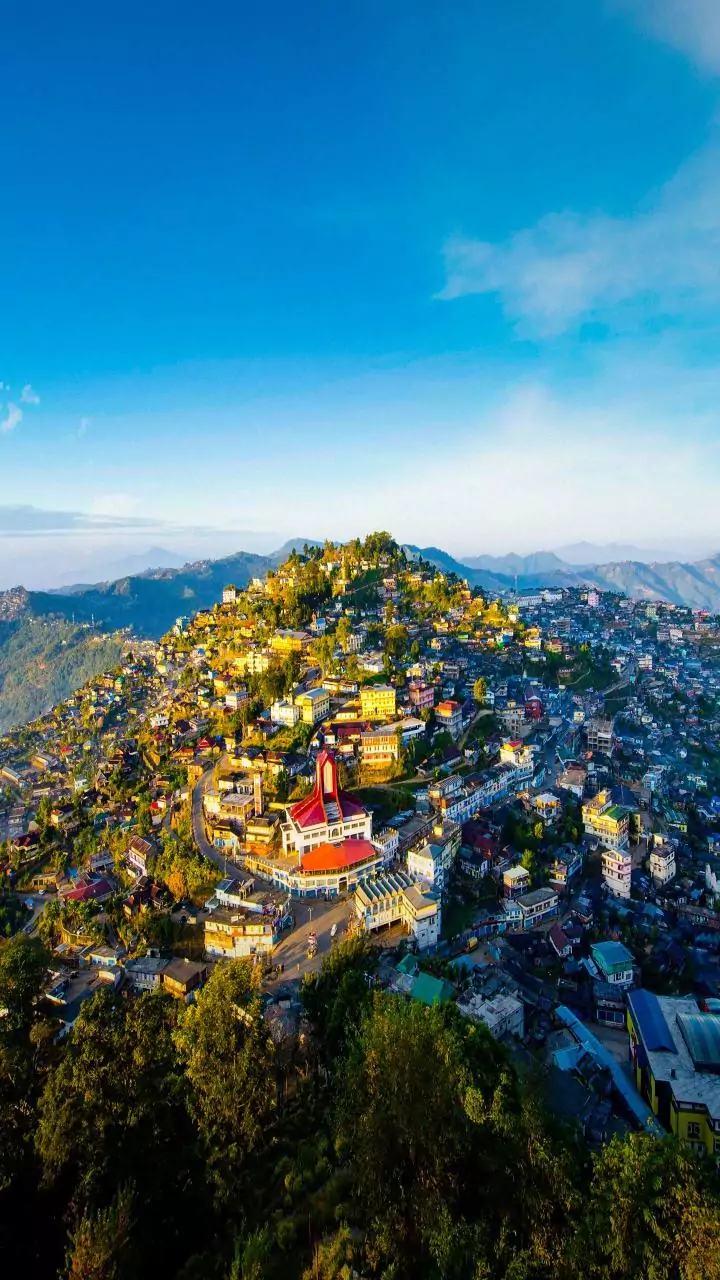 Mizoram: 4 constables, 5 women arrested for fraud involving fake drugs