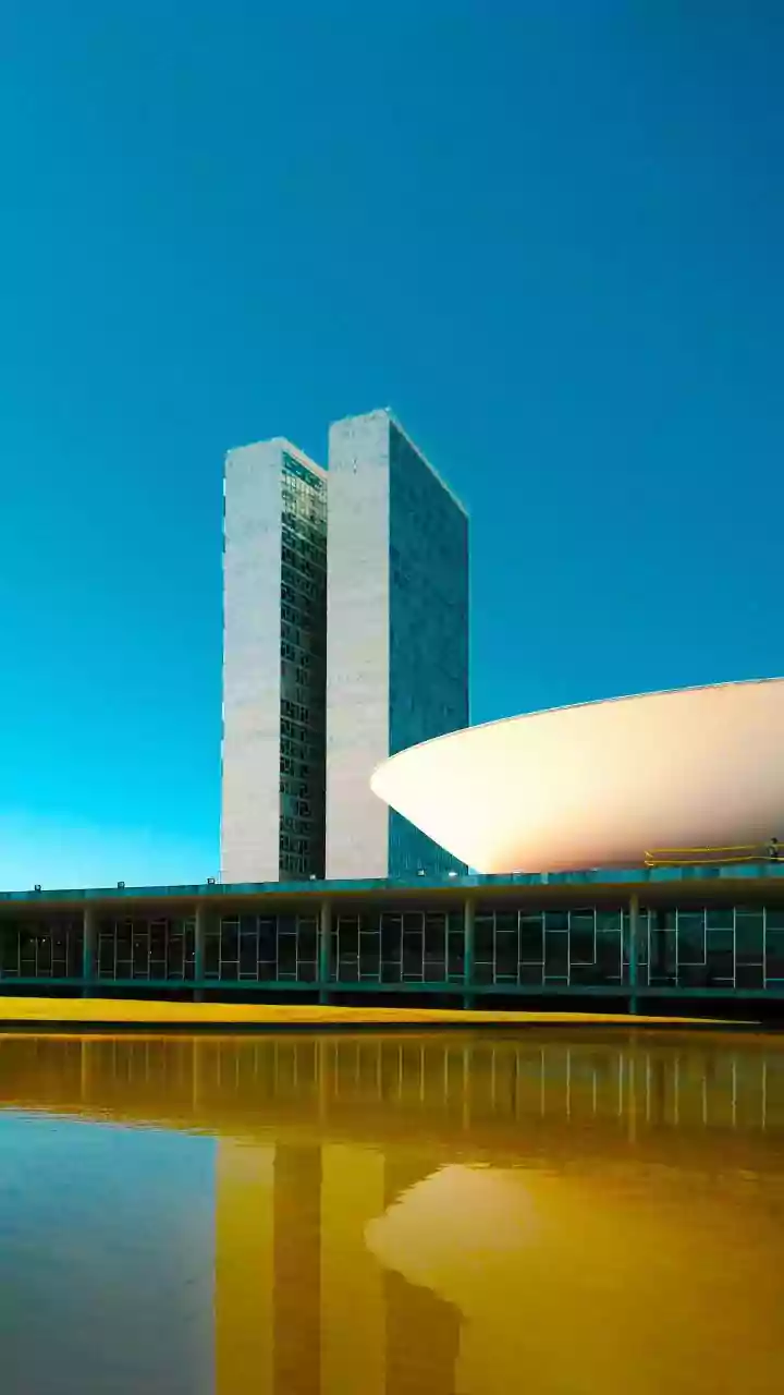 PCC e CV terroristas: Lula reage aos EUA e diz que Brasil não é “republiqueta”