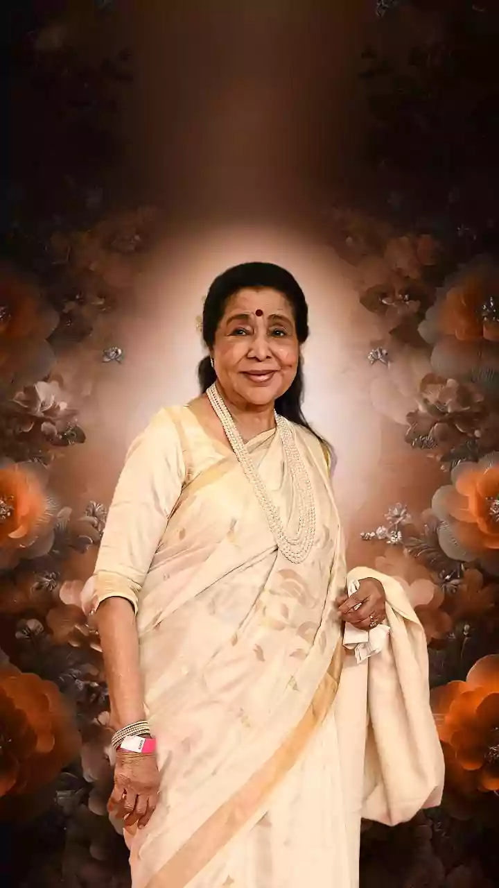 Legendary Playback Singer Asha Bhosle Passes Away At 92, Last Rites At Mumbai's Shivaji Park At 4 PM