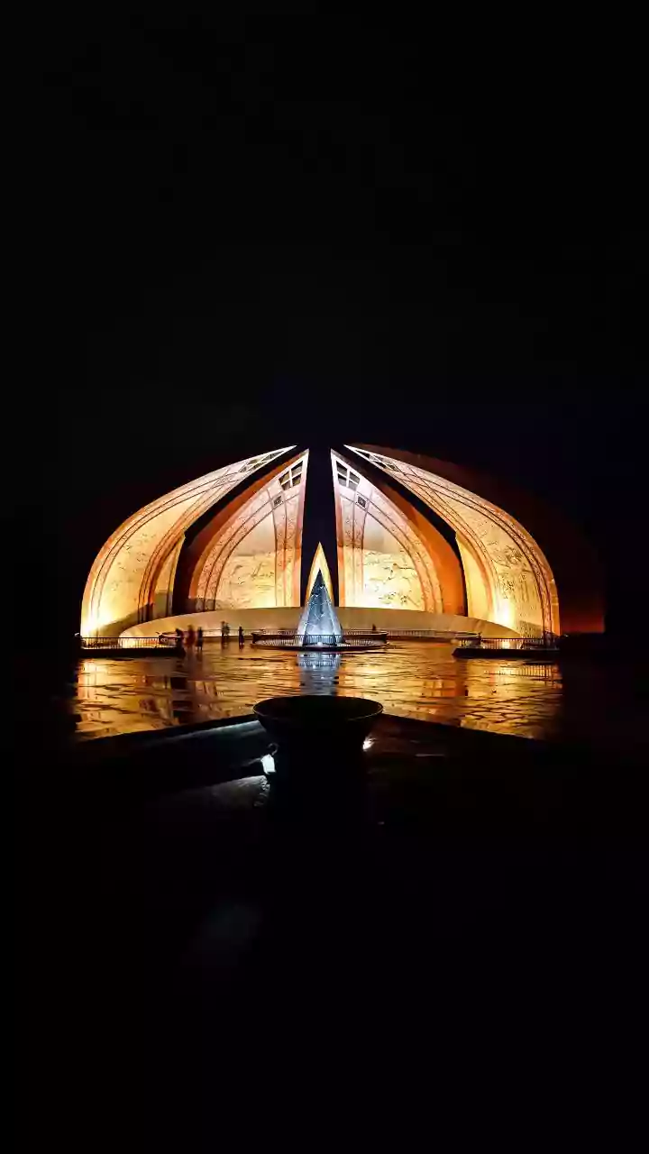 Why Pakistan's song on Mecca defense pact is inviting backlash