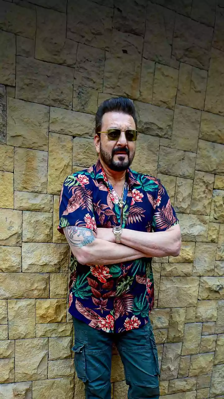 Sanjay Dutt offers prayers at Pashupatinath Temple in Nepal