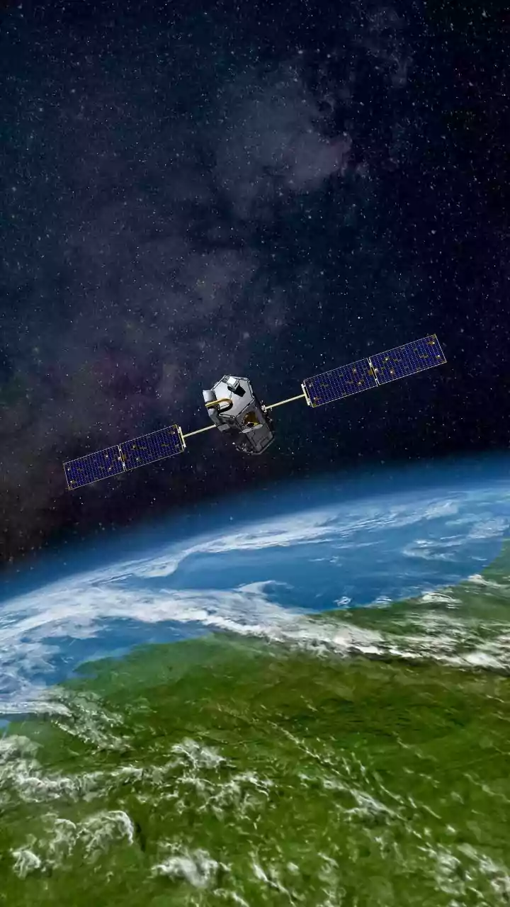 Solar Flare Warnings: Satellite Coronagraphs Monitor Space Weather To Safeguard Orbiting Technology