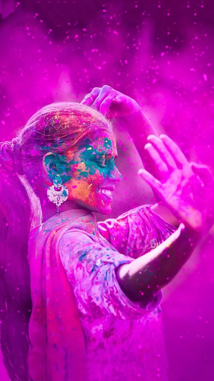 Mathura jail inmates concoct organic Holi colours from fruits, vegetables