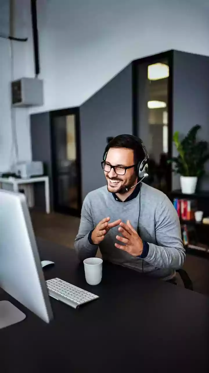 Why Crafting An Interactive AI Portfolio Is Becoming Essential For Standing Out In Remote Hiring