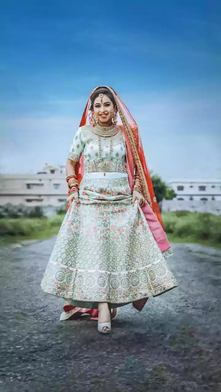 Wedding Season 2026: How Thrifting And Vintage Outfits Fit The Rewearable Fashion Trend