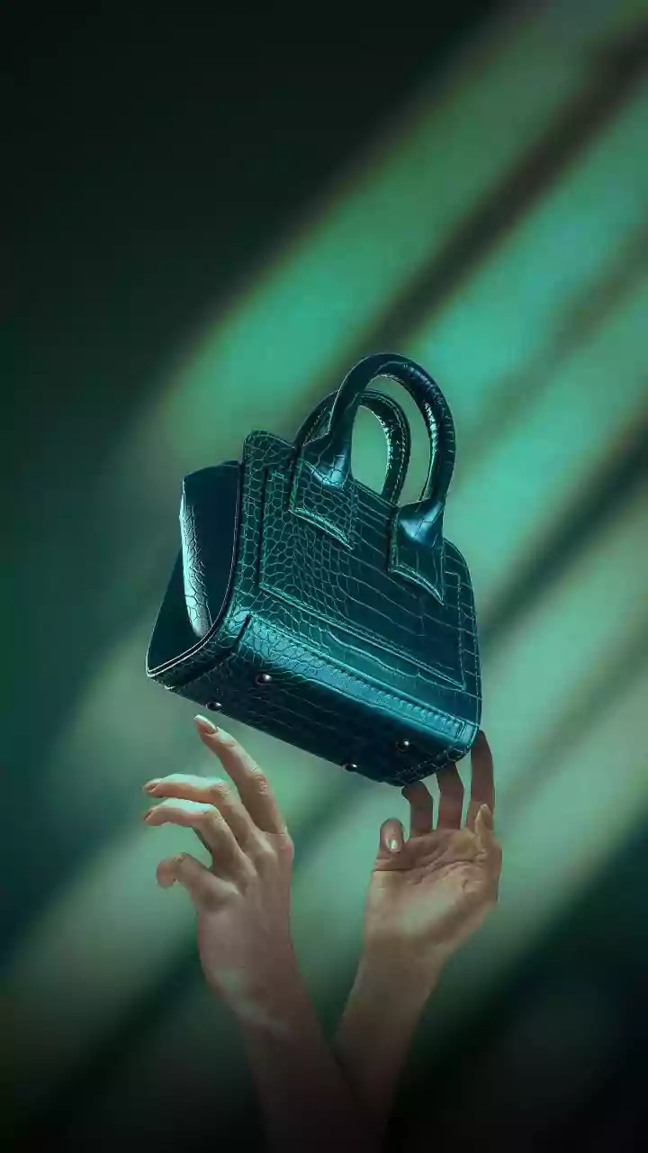 Dinosaur DNA Handbag: A Prehistoric Luxury or Scientific Sensation?