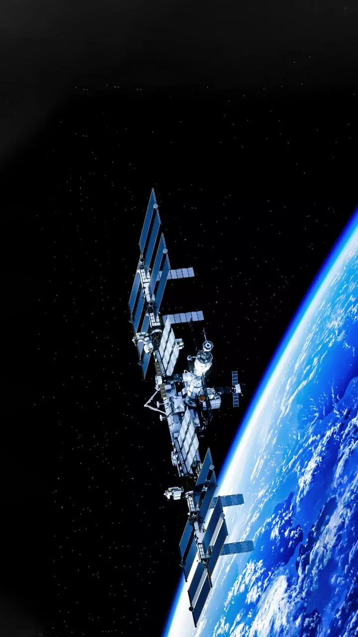 NASA astronaut Jonny Kim returns to Earth after 8-month ISS mission