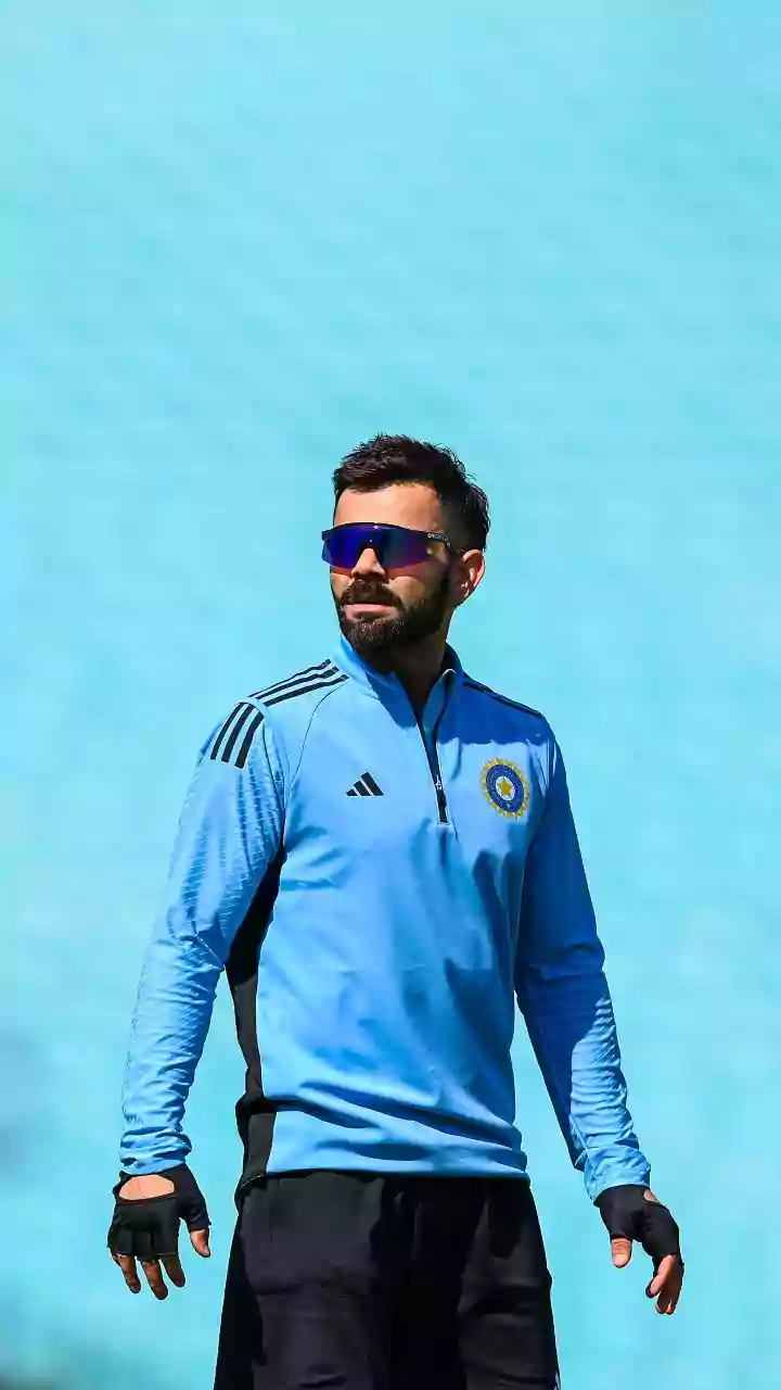 WATCH: Virat Kohli leaves for New Zealand from Mumbai airport ahead of ODI series