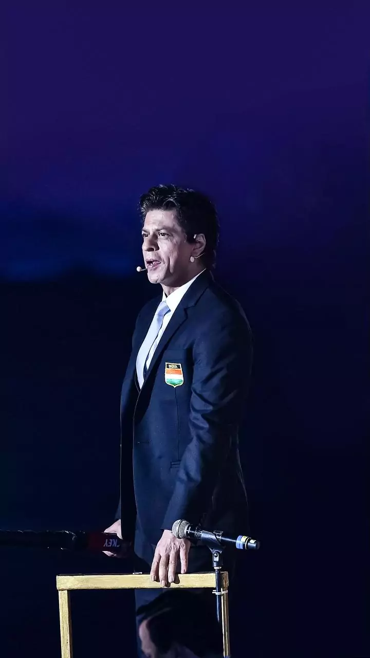 Say WHAT! Shah Rukh Khan To Be In Kolkata For Messi's Visit: Not Planning My Knight