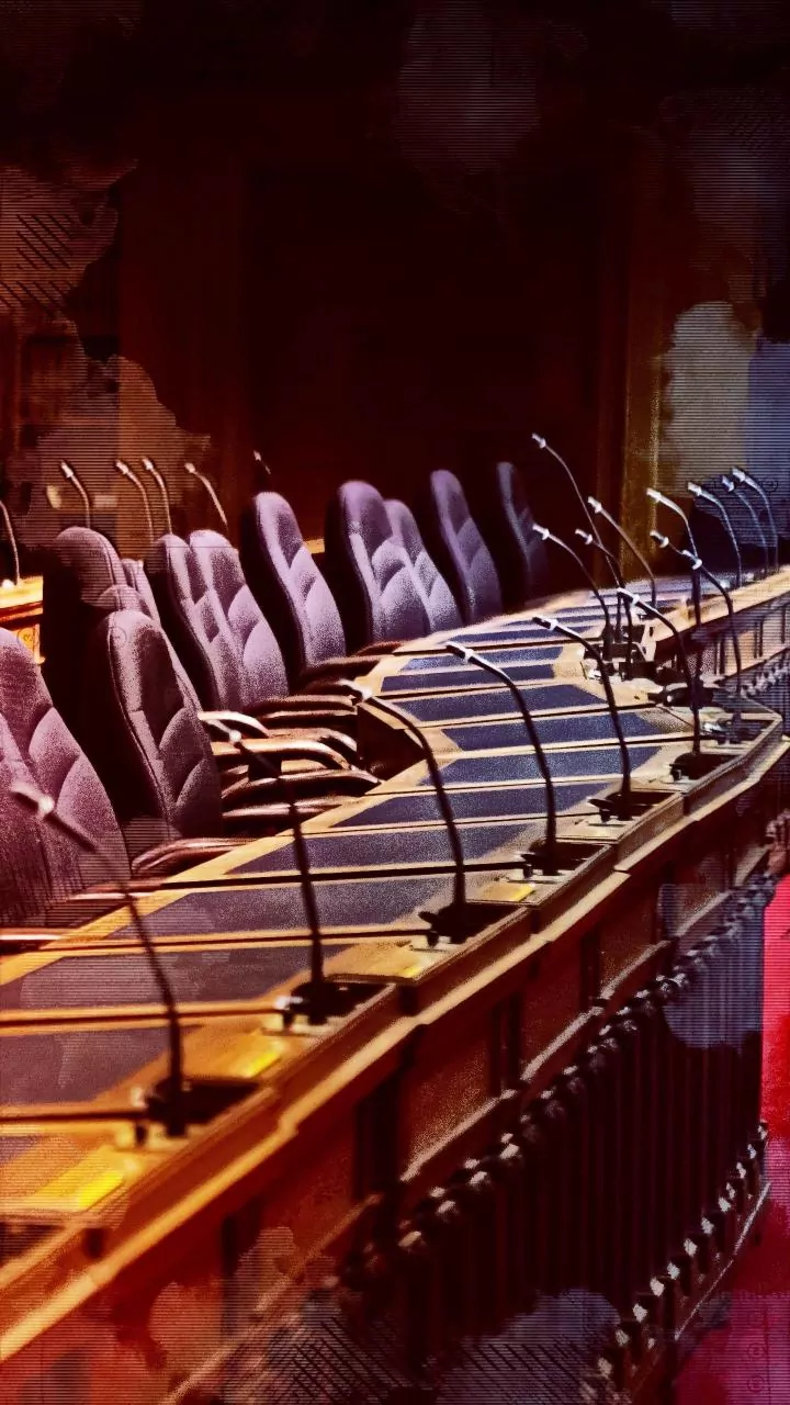 Iran-US Talks: Progress Amidst Tensions & Trump's Warnings