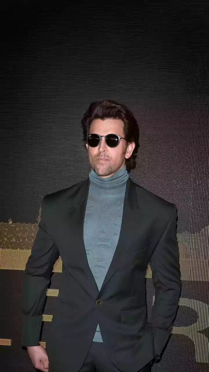 Hrithik & Saba's Moments: Proving Their Ultimate Couple Status!