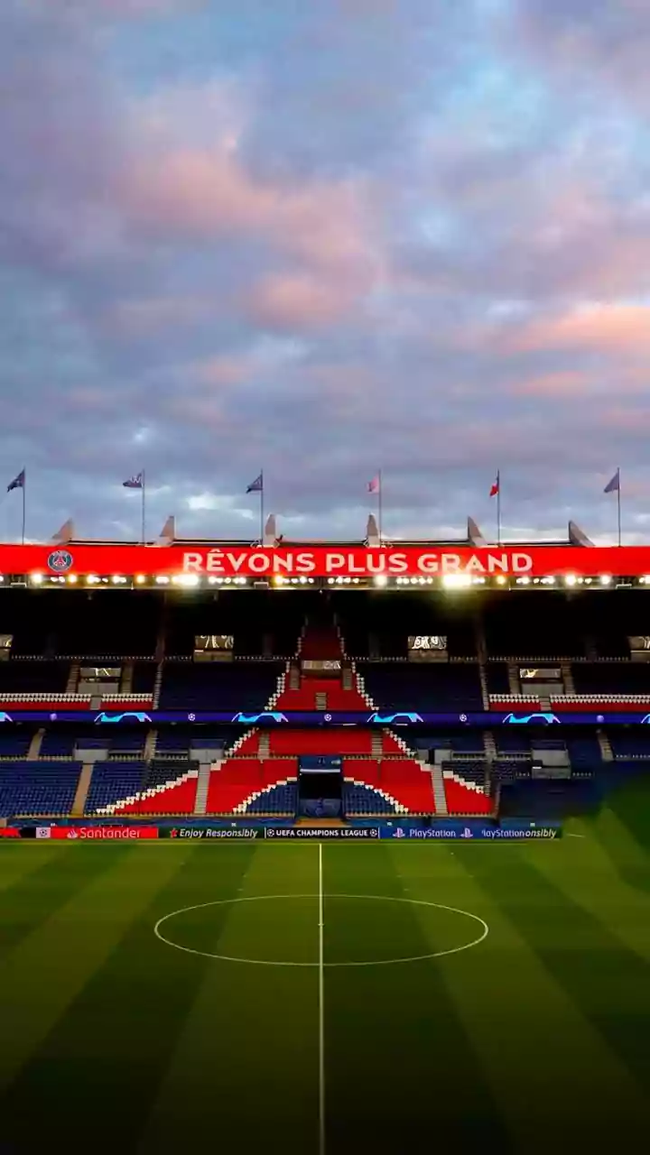 Kiper Cadangan PSG Matvei Safonov Jadi Pahlawan! Tepis EMPAT Penalti, Selamatkan Wajah Juara Liga Champions Di Final Piala Interkontinental Vs Flam...