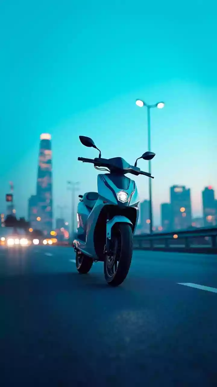 How Motorcycles And Scooters Deliver Unmatched Flexibility For Urban India's Daily Travel
