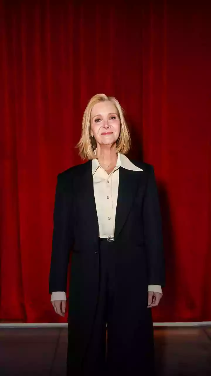 Lisa Kudrow: Revelações Milionárias Causam Tensão no Elenco de Friends