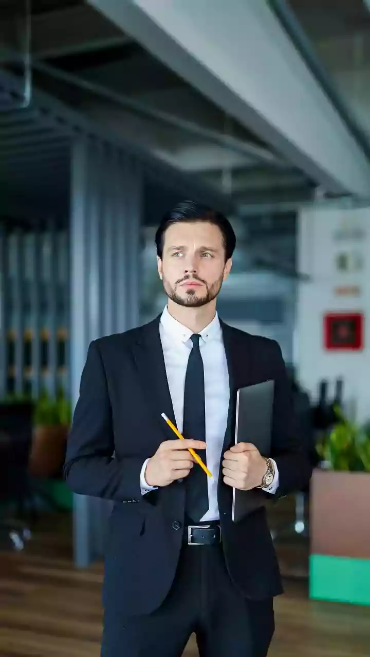 A Generic Profile Summary Can Weaken a Strong Role Match
