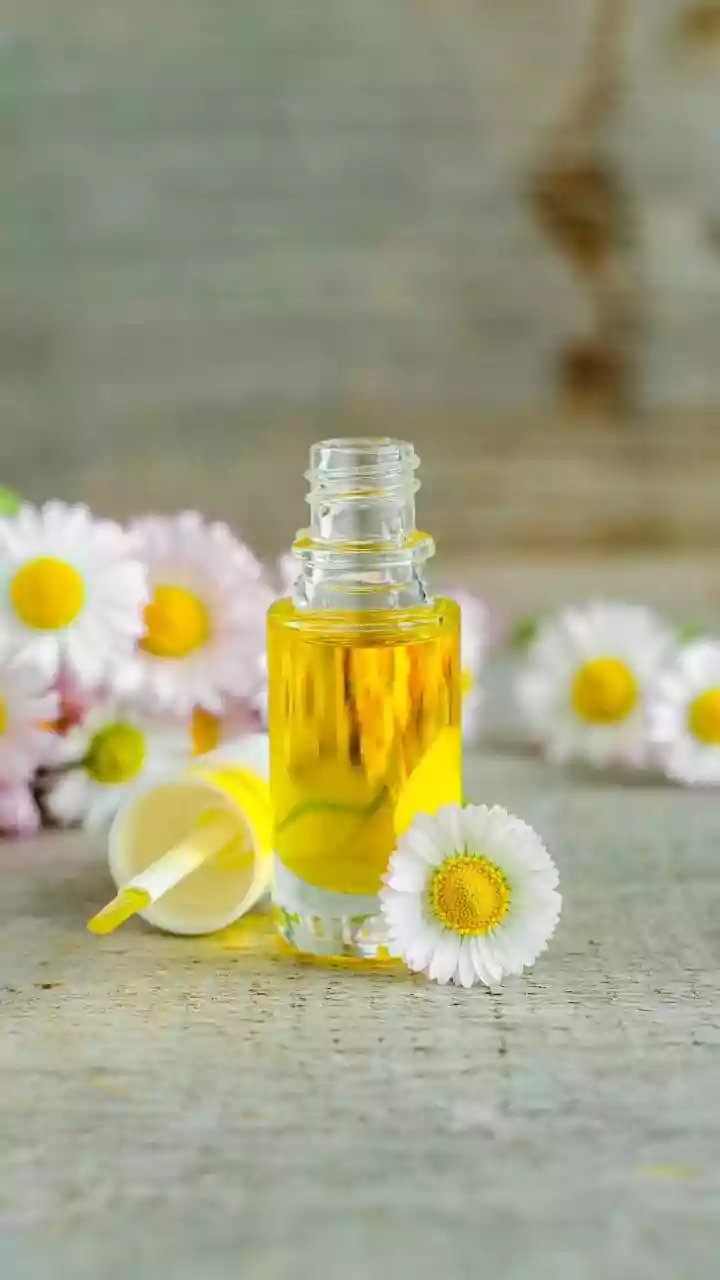 People With Skin Conditions May Need To Skip Essential-Oil Foot Soaks
