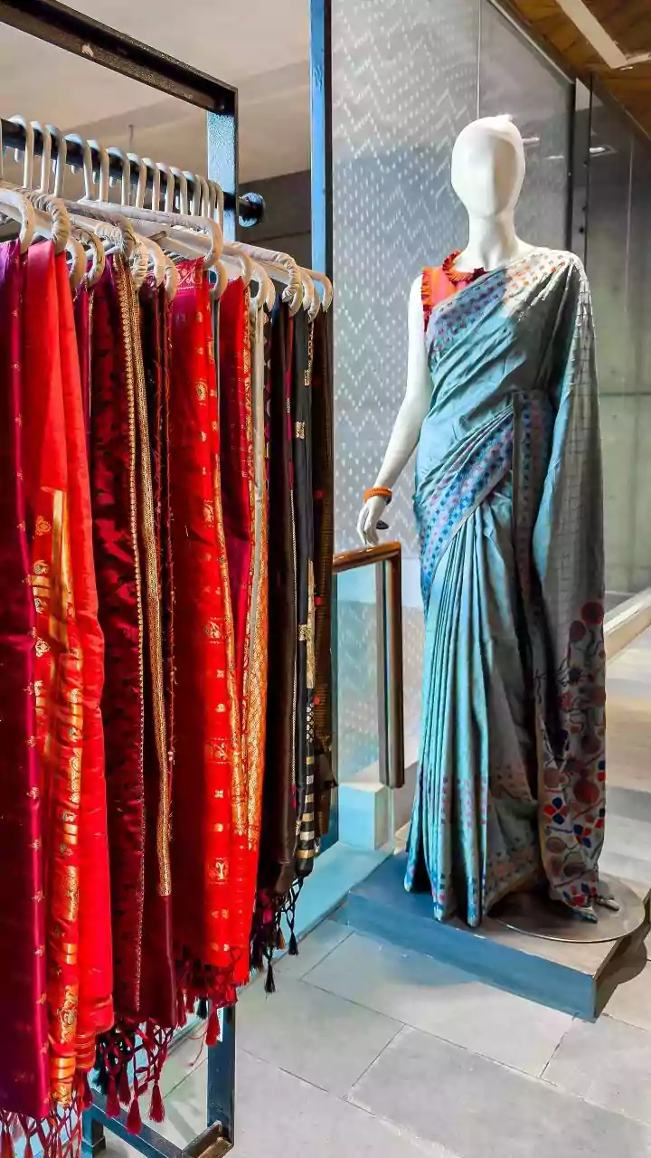 Saree Sensations: Celeb Styles to Steal!