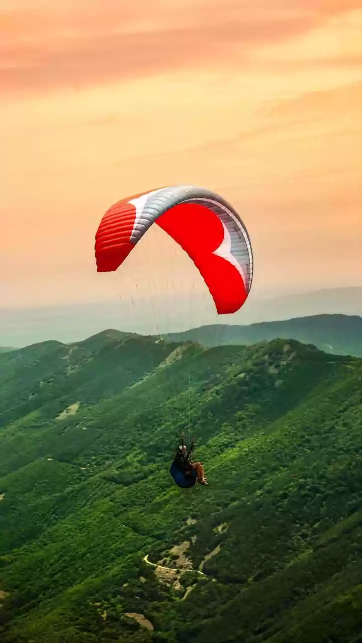 Paragliding to Take Flight in Jammu Next Year