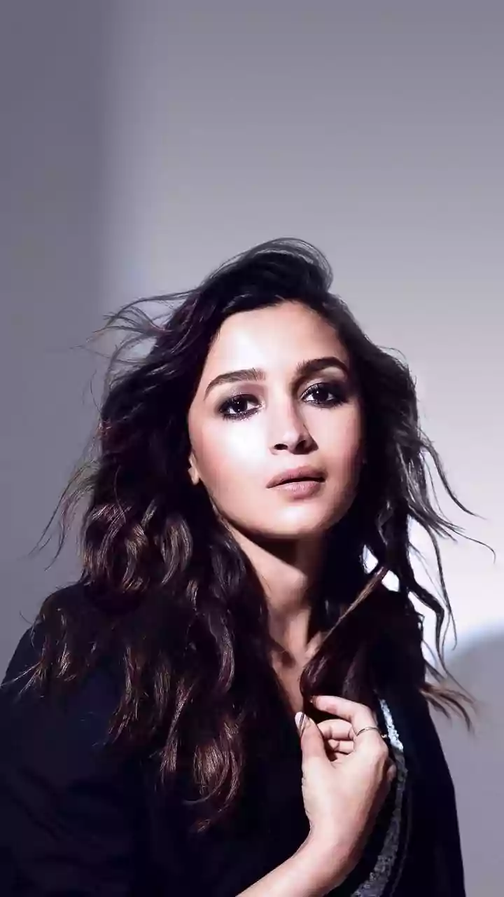 Alia Bhatt's 5-Minute Makeup: Effortless Glam
