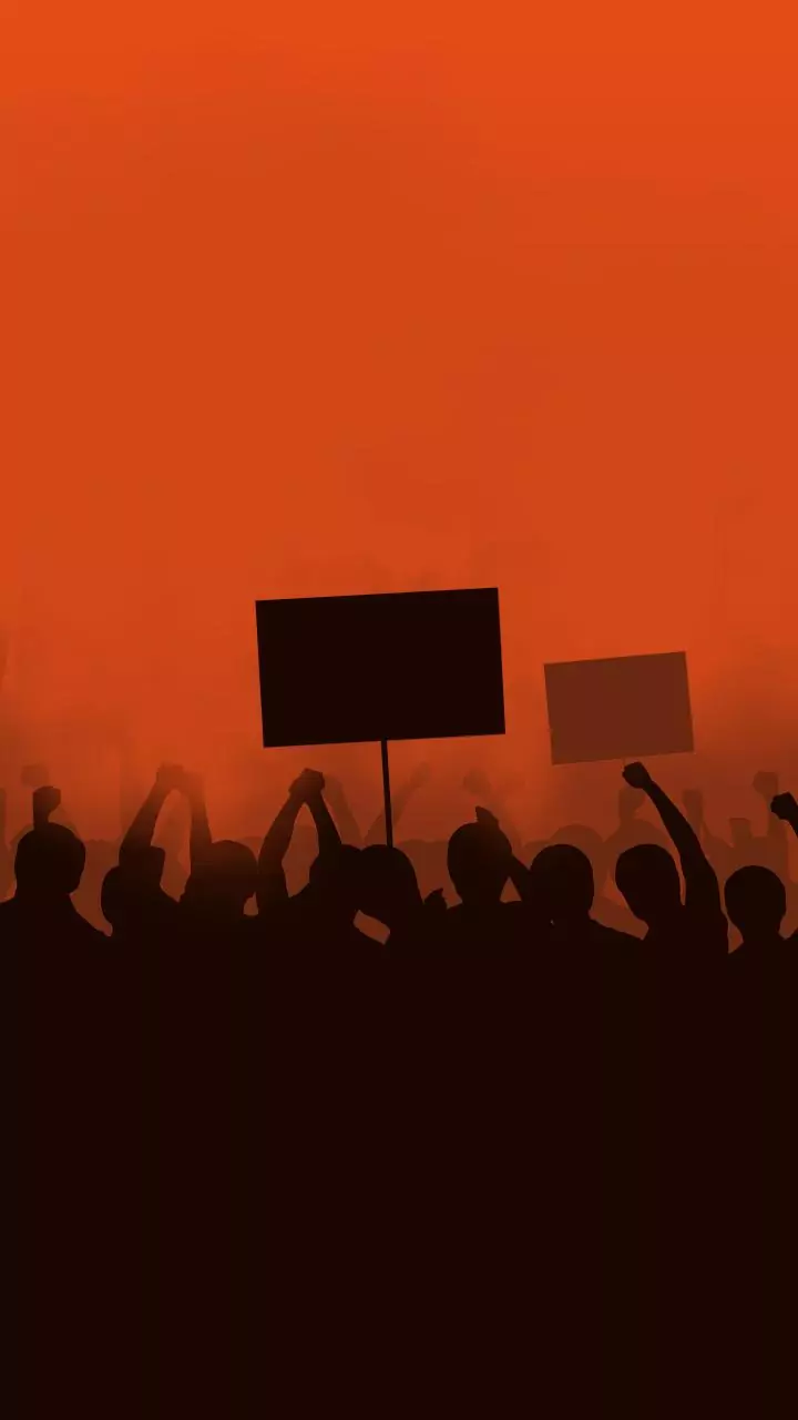 Minority provincial assembly member joins protesting tribals in northwest Pak