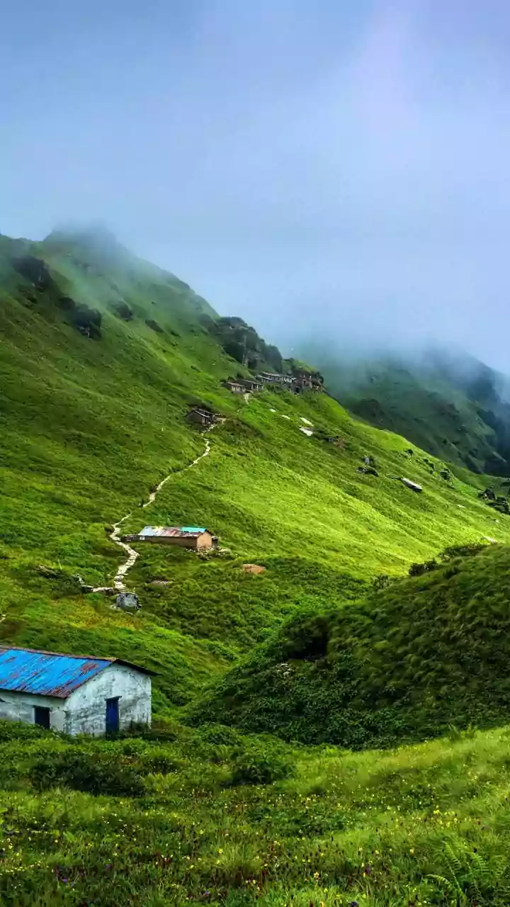 Clean Air Escapes: Homestays in India