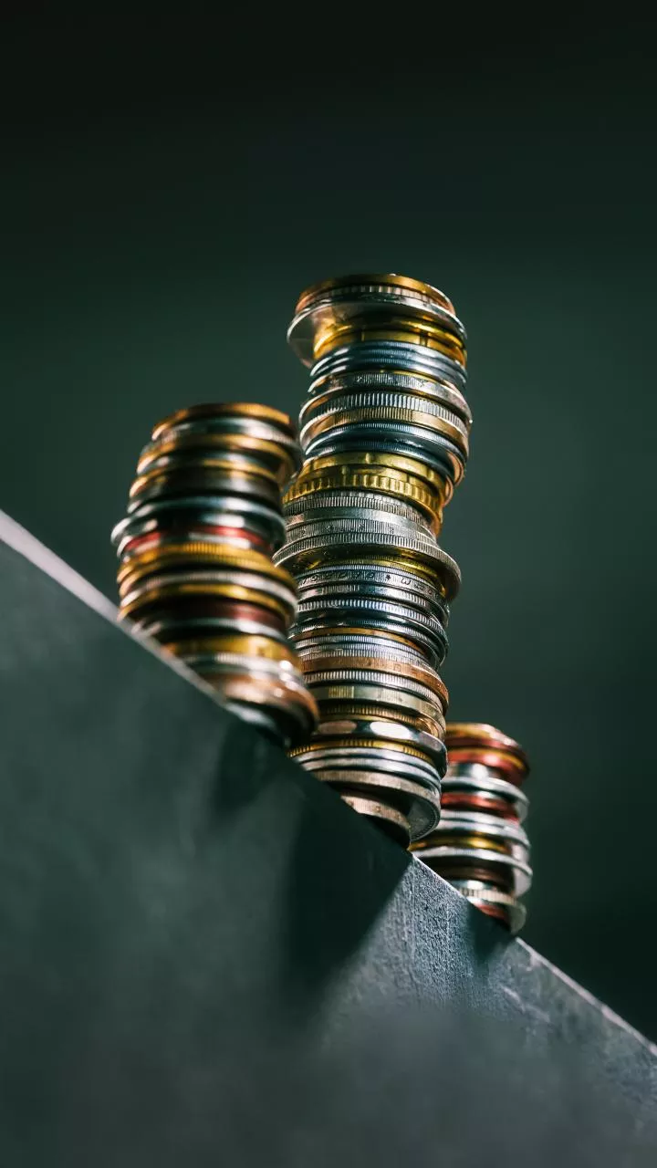 Gold, silver futures slide as US-China trade deal progress dampens safe haven appeal