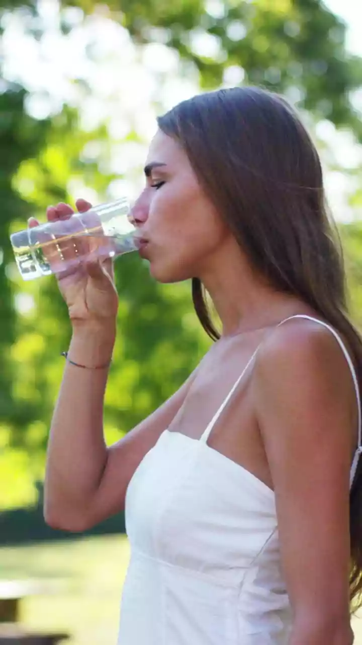 Why Young Professionals Need Structured Hydration Routines During Mugginess In August Days