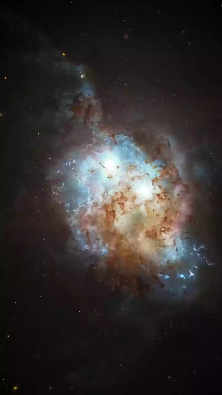Hubble's UV Find Revisits The Cosmic Fog