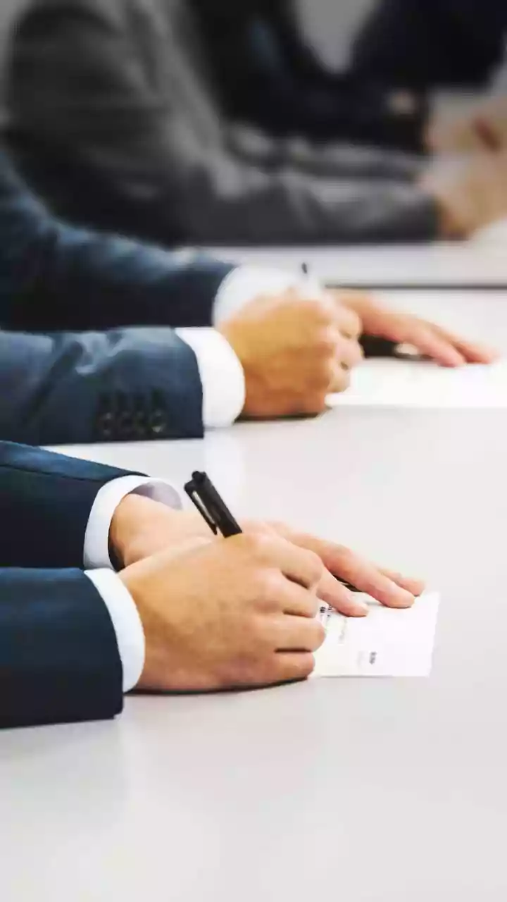 Salary, Contract and Location Shape the Real First-Job Offer