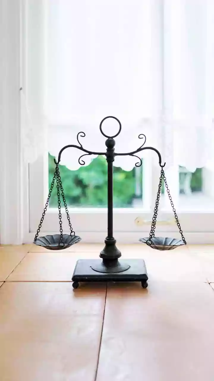 Libra's Daily Dose: Harmonizing Choices & Avoiding Risks