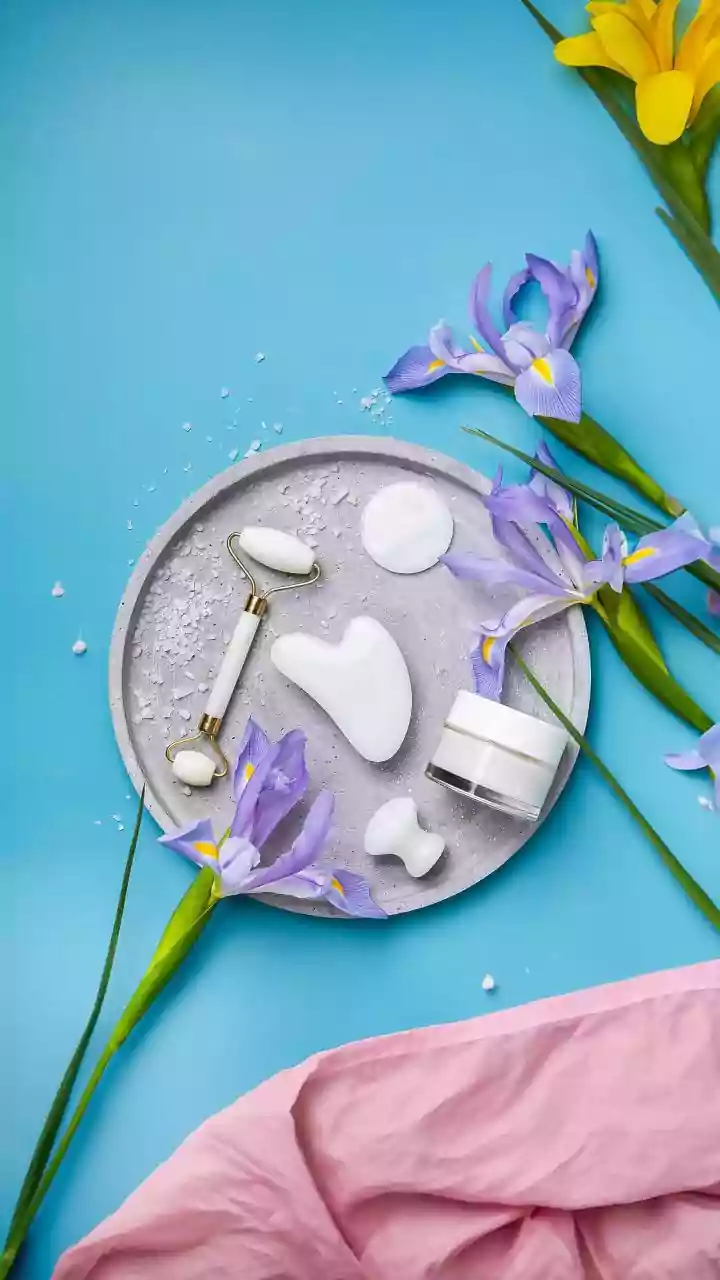 What Is Skin Cycling? The Trending Skincare Routine For Busy Professionals