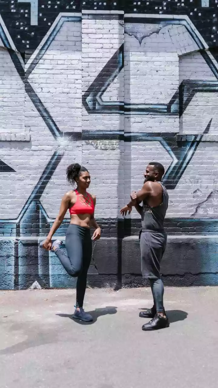 Five Ways Group Dancing Workouts Help You Stay Fit While Building New Friendships